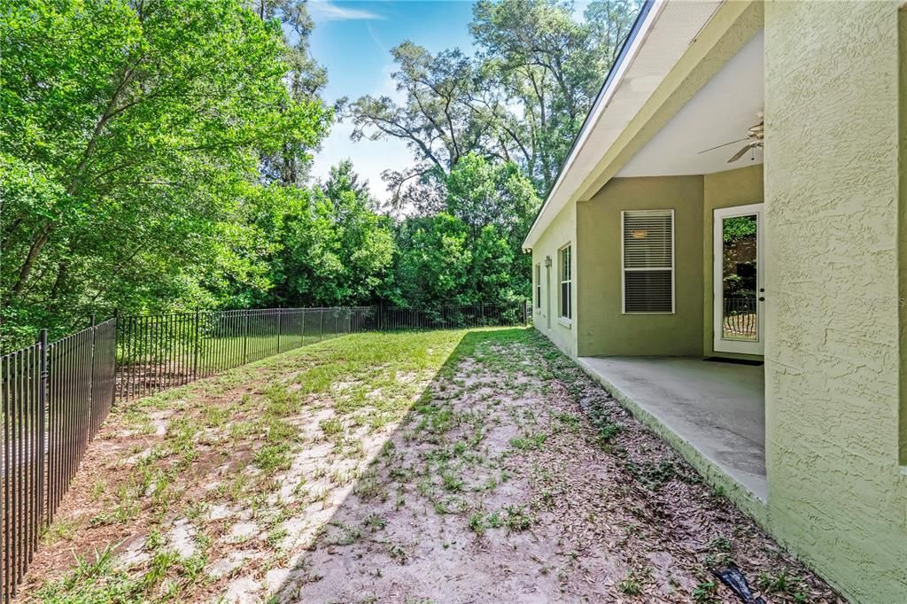 For Sale: $574,900 (3 beds, 2 baths, 2025 Square Feet)