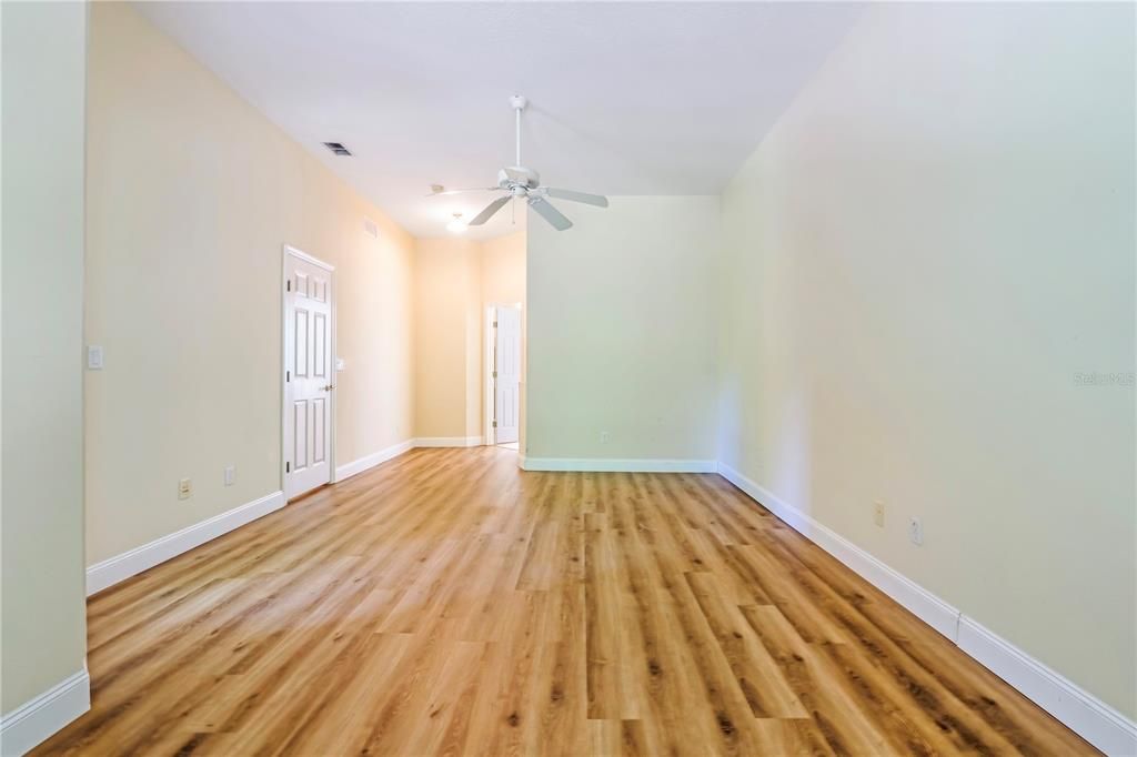 For Sale: $574,900 (3 beds, 2 baths, 2025 Square Feet)