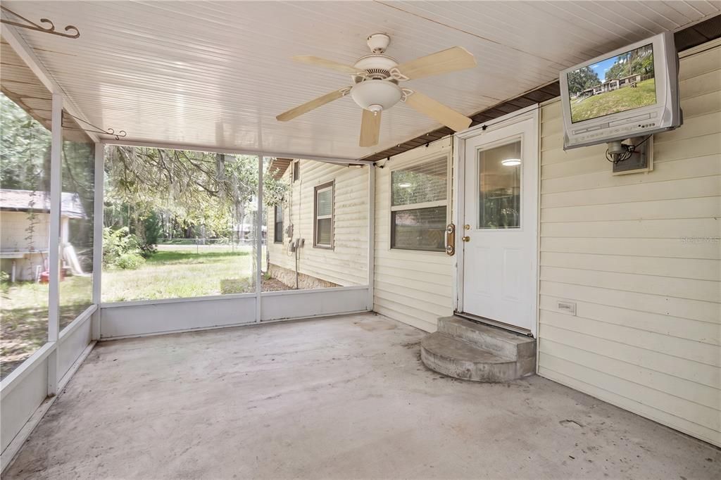 For Sale: $169,999 (2 beds, 2 baths, 1788 Square Feet)