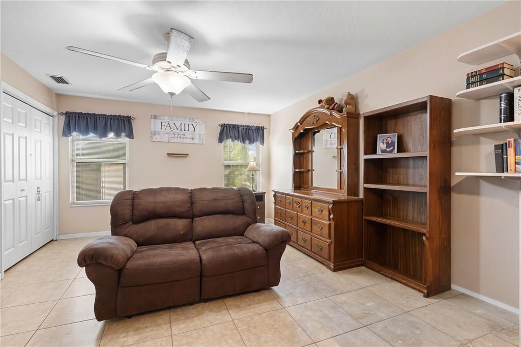For Sale: $169,999 (2 beds, 2 baths, 1788 Square Feet)