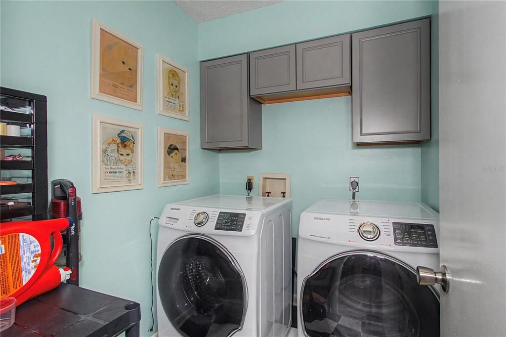 For Sale: $129,900 (2 beds, 2 baths, 1308 Square Feet)