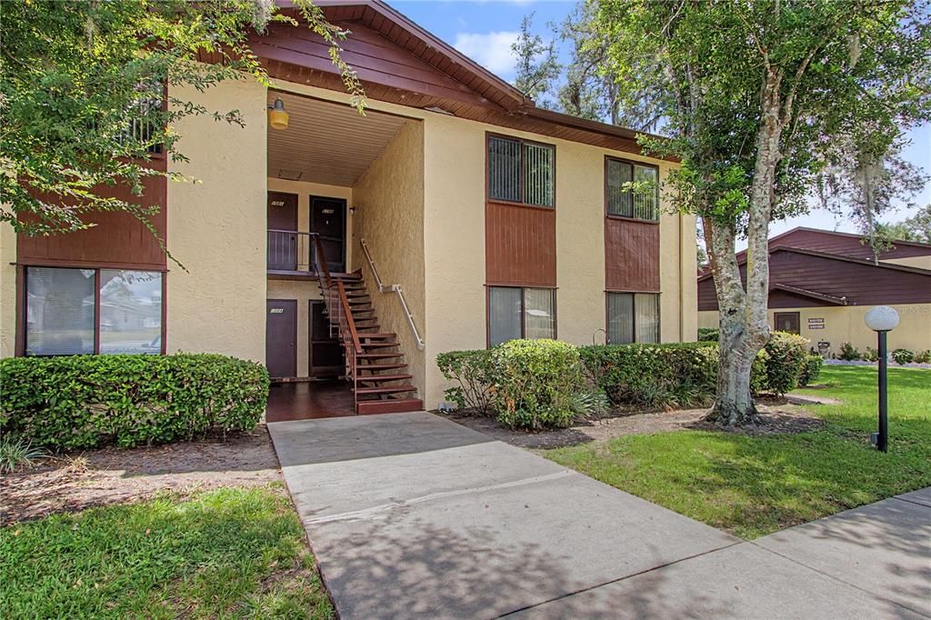 For Sale: $129,900 (2 beds, 2 baths, 1308 Square Feet)
