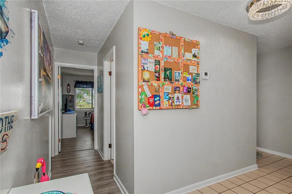 For Sale: $129,900 (2 beds, 2 baths, 1308 Square Feet)