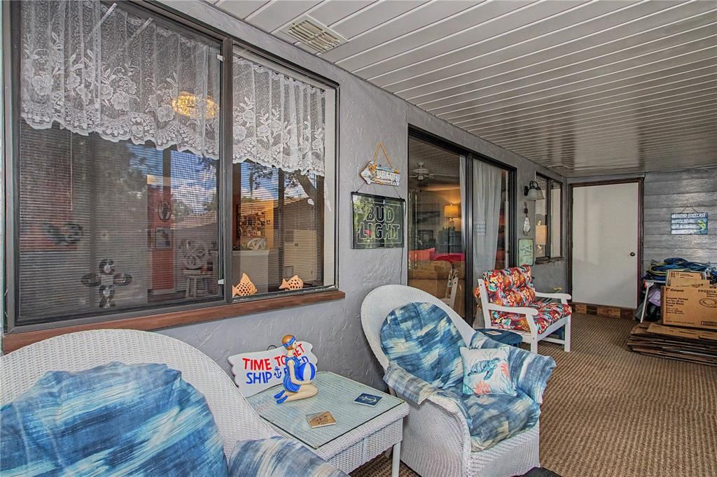For Sale: $129,900 (2 beds, 2 baths, 1308 Square Feet)