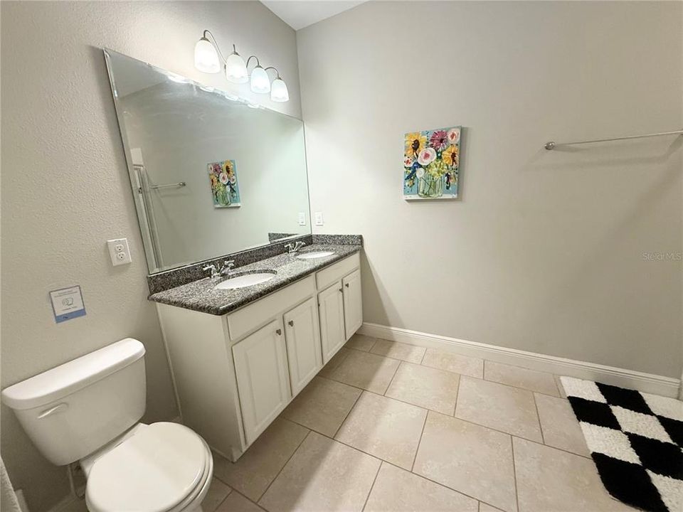 For Sale: $509,000 (6 beds, 4 baths, 3052 Square Feet)