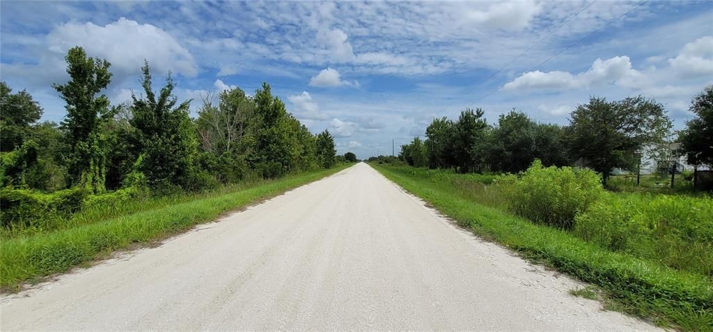 En Venta: $32,500 (1.25 acres)