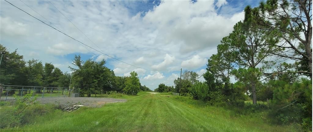 En Venta: $32,500 (1.25 acres)