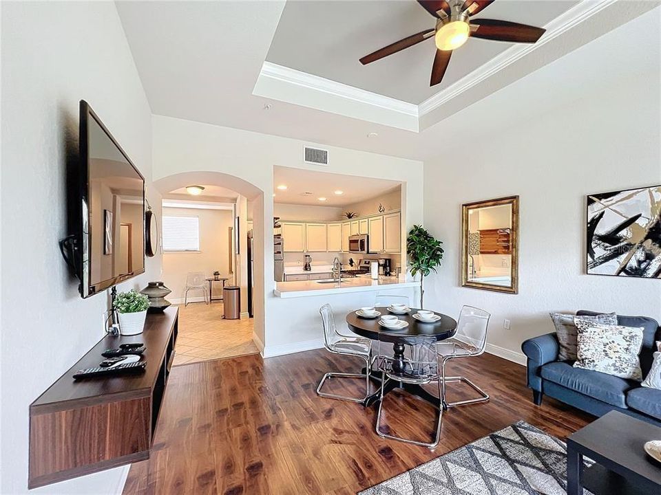 For Rent: $2,700 (3 beds, 3 baths, 2124 Square Feet)