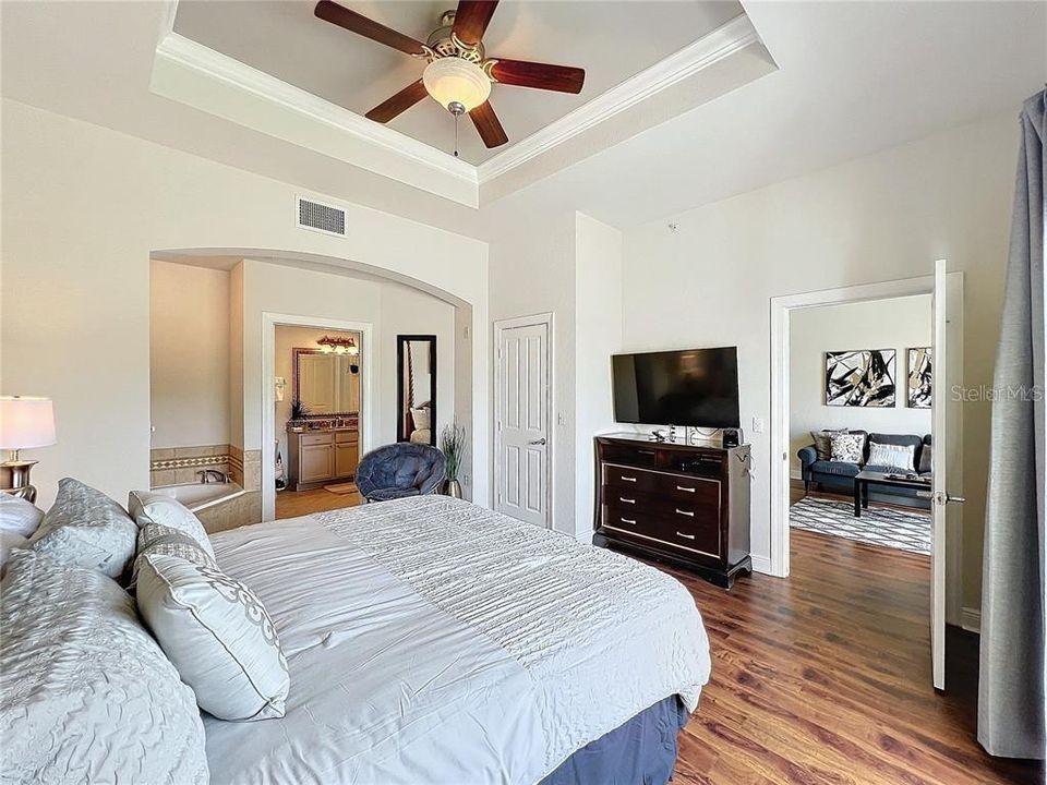 For Rent: $2,700 (3 beds, 3 baths, 2124 Square Feet)