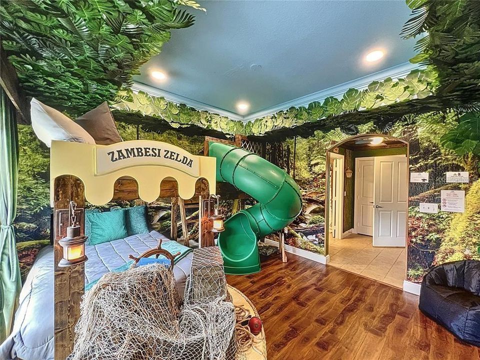 For Rent: $2,700 (3 beds, 3 baths, 2124 Square Feet)