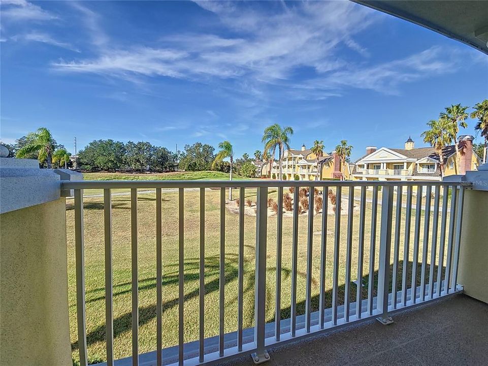 For Rent: $2,700 (3 beds, 3 baths, 2124 Square Feet)