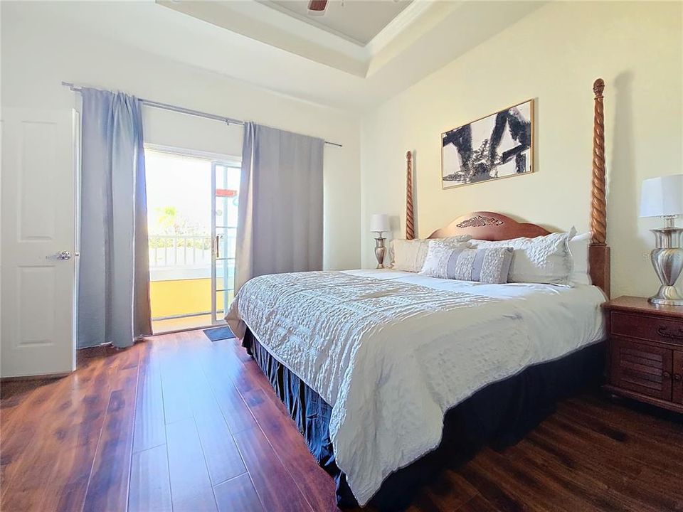For Rent: $2,700 (3 beds, 3 baths, 2124 Square Feet)
