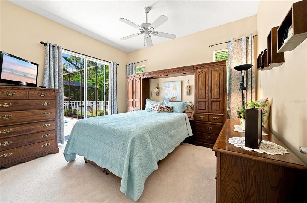 На продажу: $519,900 (4 спален, 2 ванн, 2423 Квадратных фут)