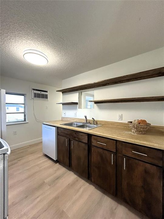En Venta: $140,000 (1 camas, 1 baños, 801 Pies cuadrados)