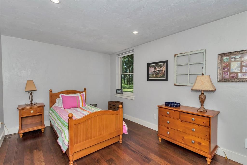 En Venta: $599,000 (3 camas, 2 baños, 2263 Pies cuadrados)