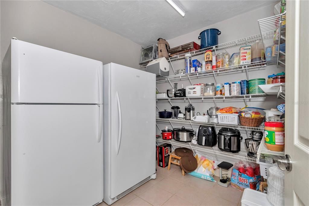 En Venta: $599,000 (3 camas, 2 baños, 2263 Pies cuadrados)