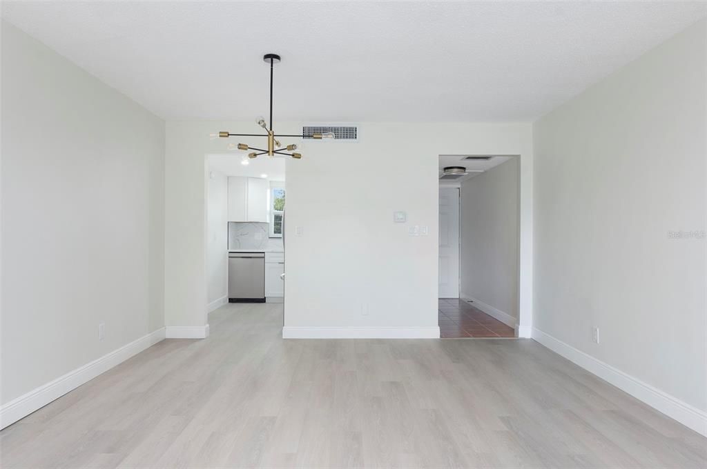 En Venta: $127,000 (1 camas, 1 baños, 869 Pies cuadrados)