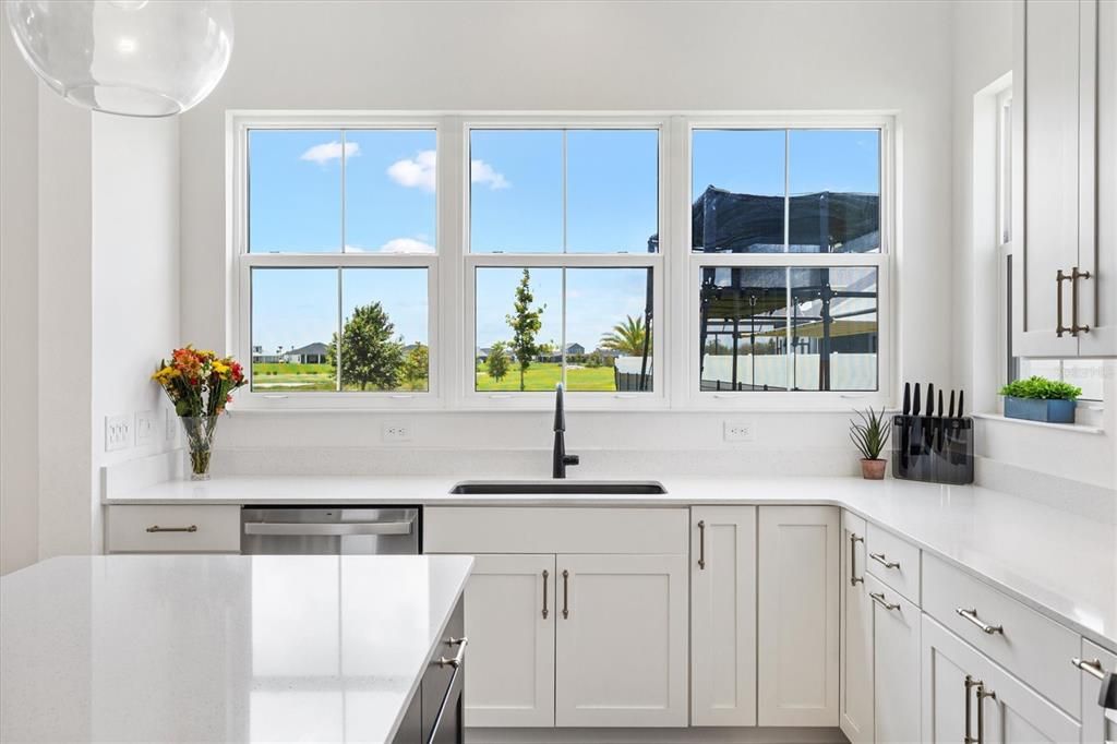 For Sale: $850,000 (4 beds, 3 baths, 3374 Square Feet)