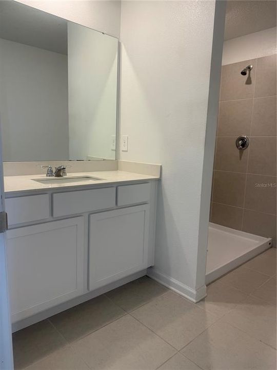 В аренду: $2,450 (5 спален, 3 ванн, 2451 Квадратных фут)