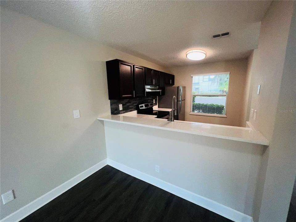 出租: $1,500 (1 贝兹, 1 浴室, 680 平方英尺)