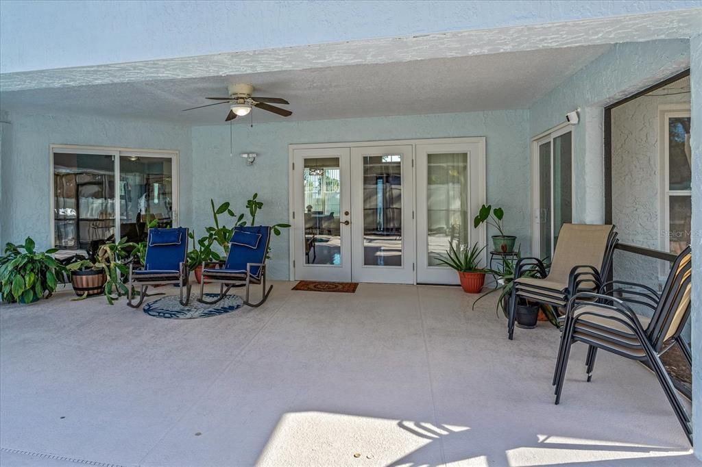 En Venta: $598,000 (3 camas, 2 baños, 2198 Pies cuadrados)