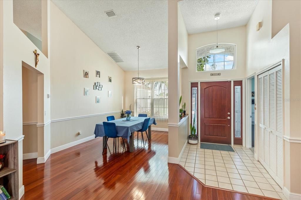 En Venta: $598,000 (3 camas, 2 baños, 2198 Pies cuadrados)