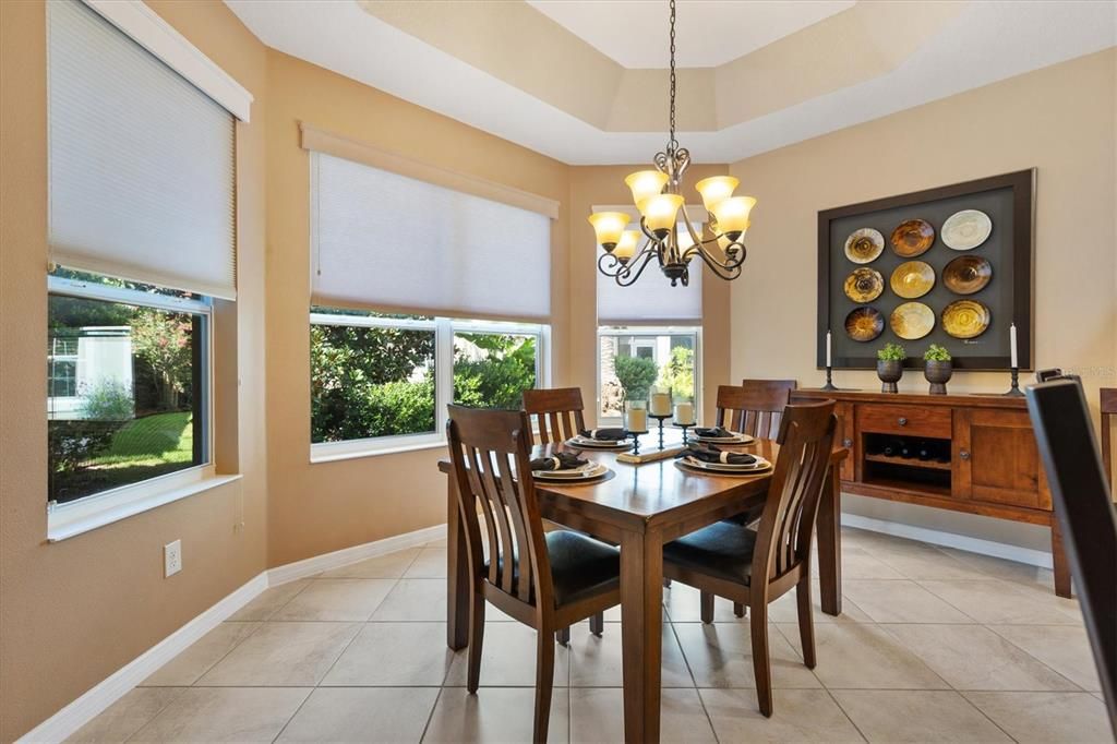 En Venta: $490,000 (3 camas, 2 baños, 2084 Pies cuadrados)