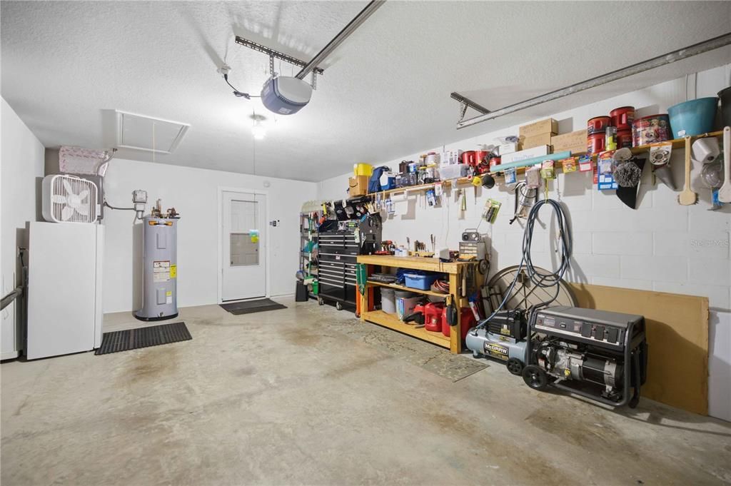 На продажу: $299,000 (2 спален, 2 ванн, 1436 Квадратных фут)