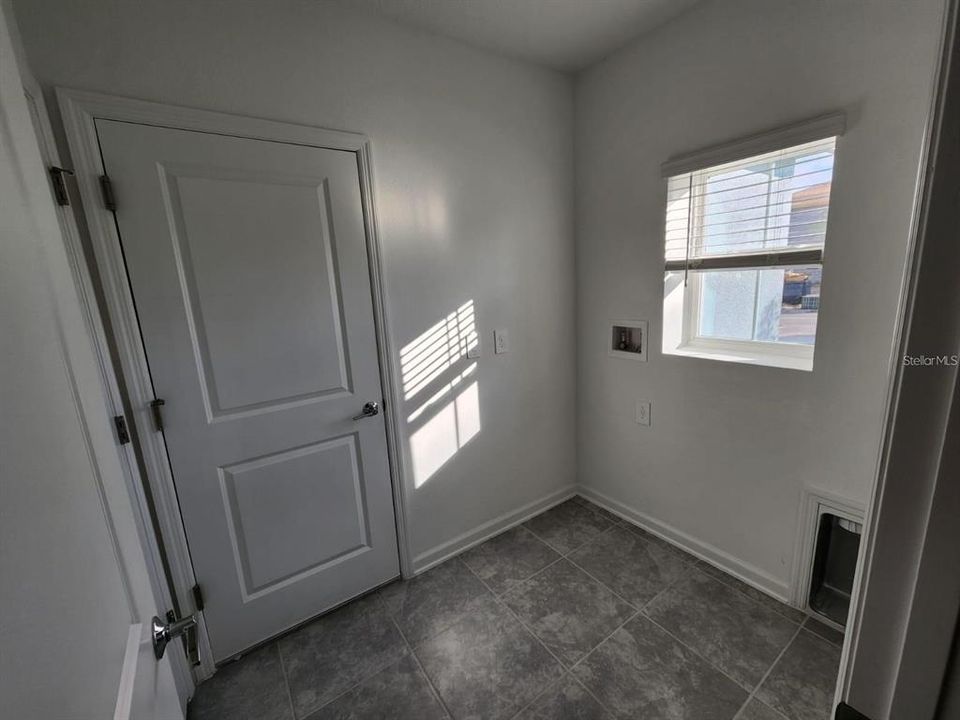 В аренду: $2,250 (3 спален, 2 ванн, 1444 Квадратных фут)