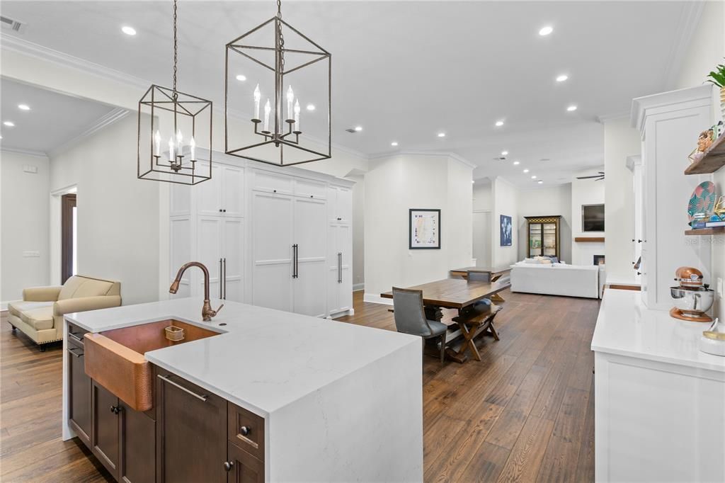 For Sale: $2,795,000 (4 beds, 5 baths, 4792 Square Feet)