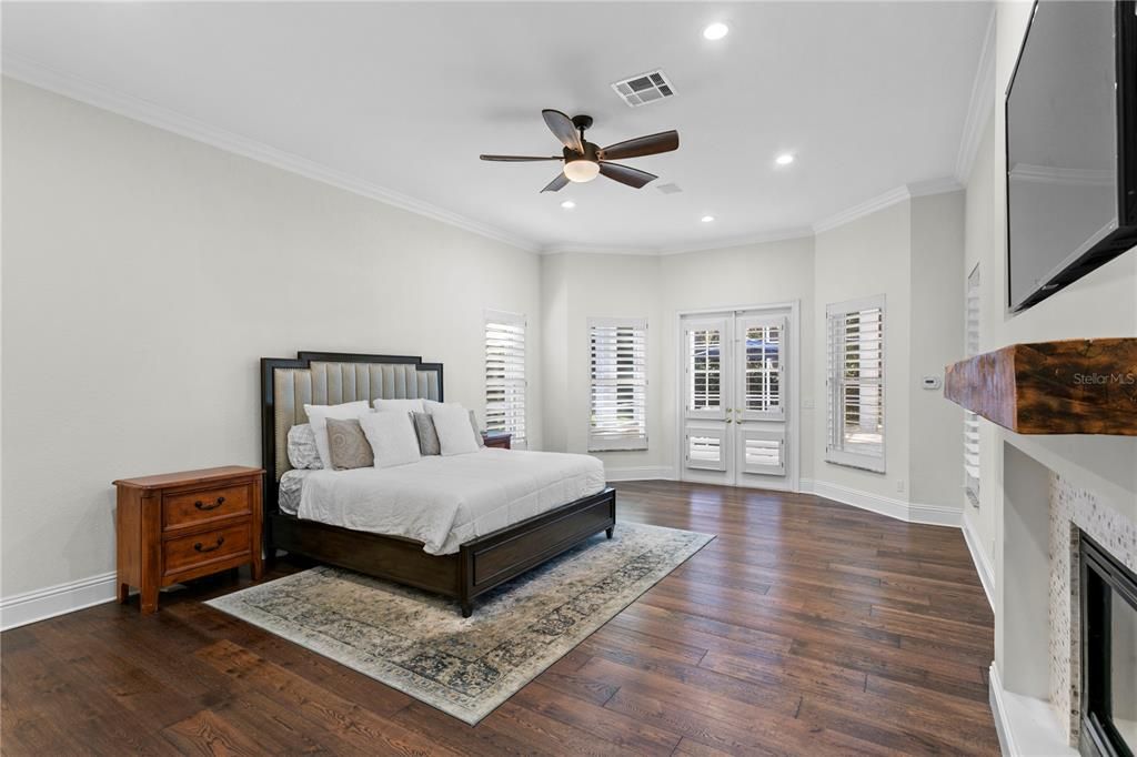 For Sale: $2,795,000 (4 beds, 5 baths, 4792 Square Feet)
