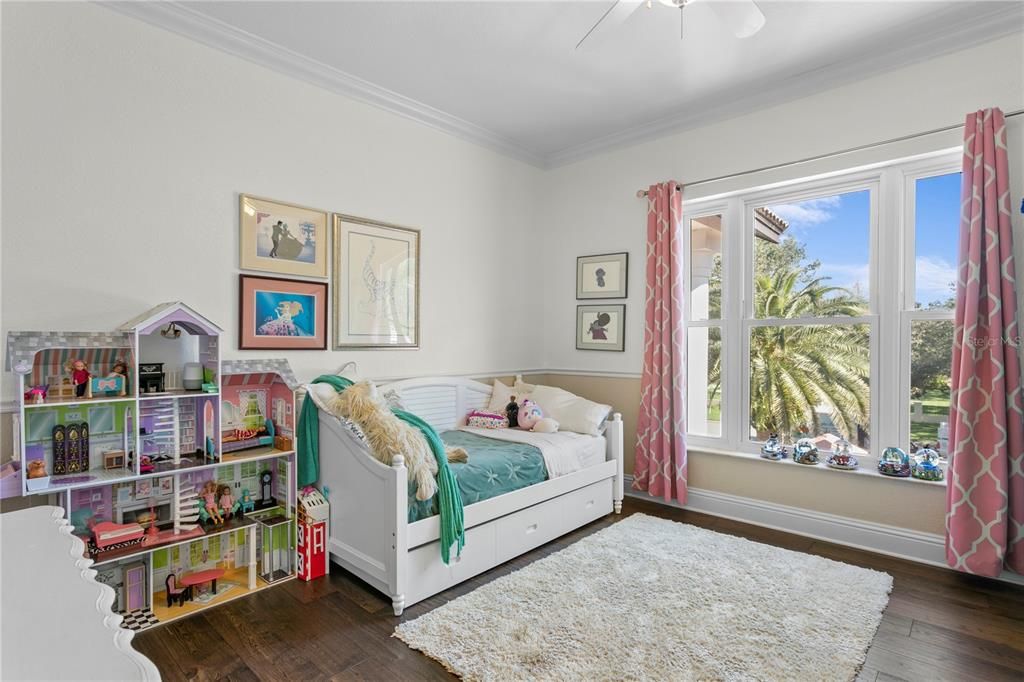 For Sale: $2,795,000 (4 beds, 5 baths, 4792 Square Feet)