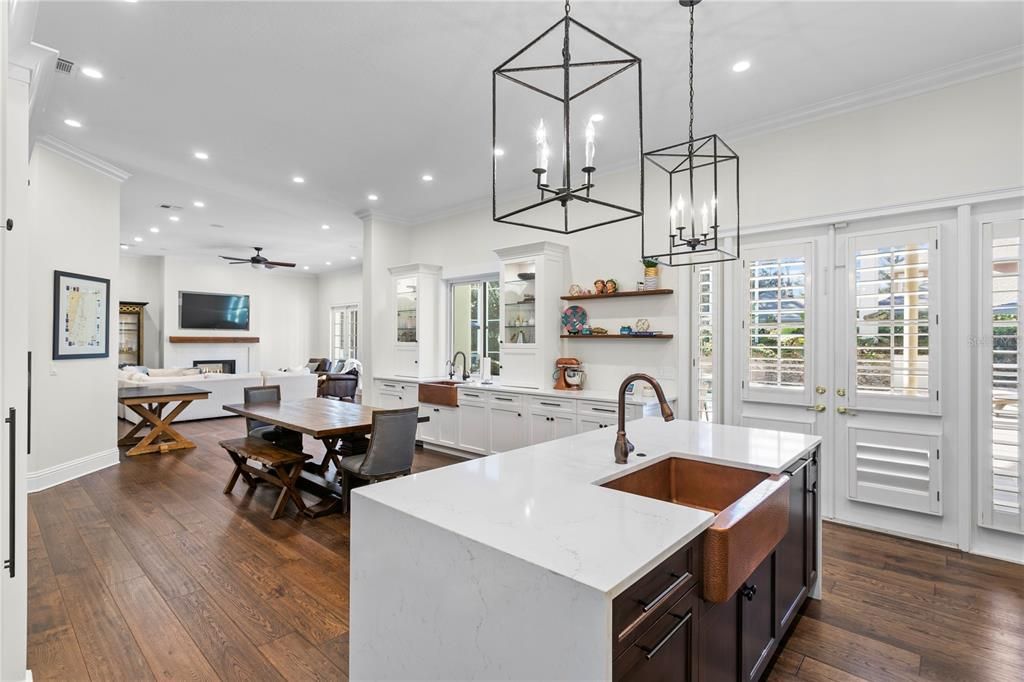 For Sale: $2,795,000 (4 beds, 5 baths, 4792 Square Feet)