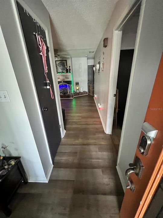 En Venta: $275,000 (3 camas, 2 baños, 1365 Pies cuadrados)