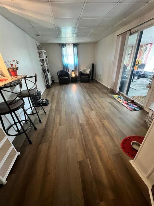 En Venta: $275,000 (3 camas, 2 baños, 1365 Pies cuadrados)