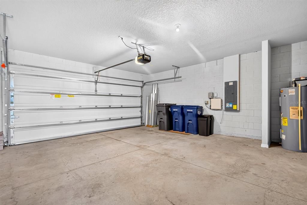 For Sale: $395,000 (4 beds, 2 baths, 2339 Square Feet)