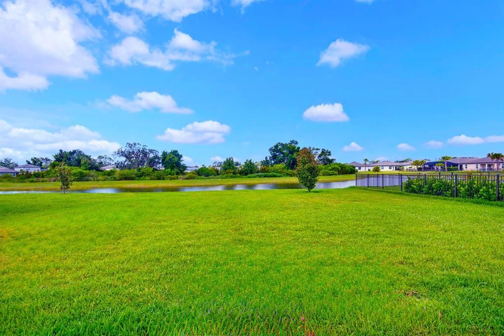 For Sale: $395,000 (4 beds, 2 baths, 2339 Square Feet)
