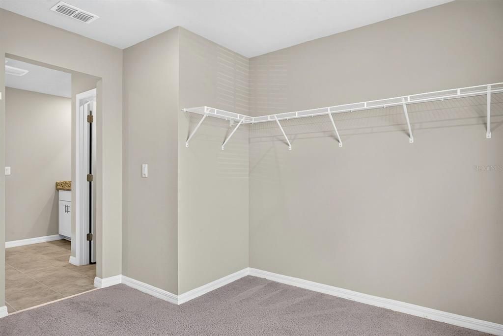 For Sale: $395,000 (4 beds, 2 baths, 2339 Square Feet)