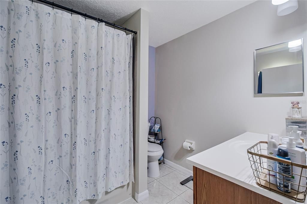 For Sale: $315,000 (3 beds, 2 baths, 1052 Square Feet)