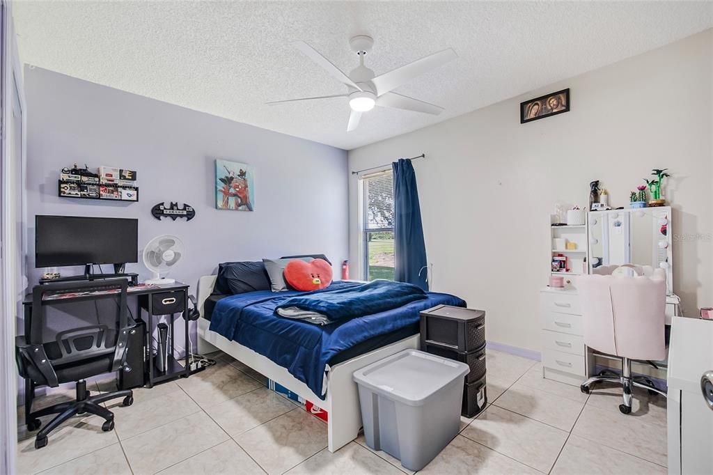 For Sale: $315,000 (3 beds, 2 baths, 1052 Square Feet)