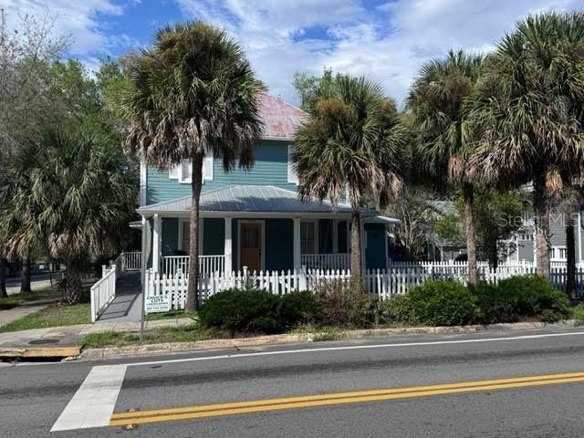 For Sale: $439,000 (5 beds, 0 baths, 1960 Square Feet)