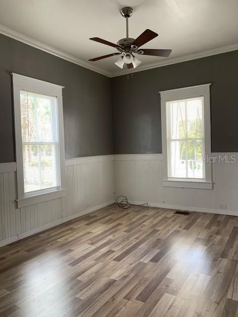 For Sale: $439,000 (5 beds, 0 baths, 1960 Square Feet)