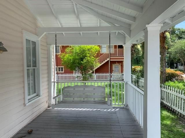 For Sale: $439,000 (5 beds, 0 baths, 1960 Square Feet)