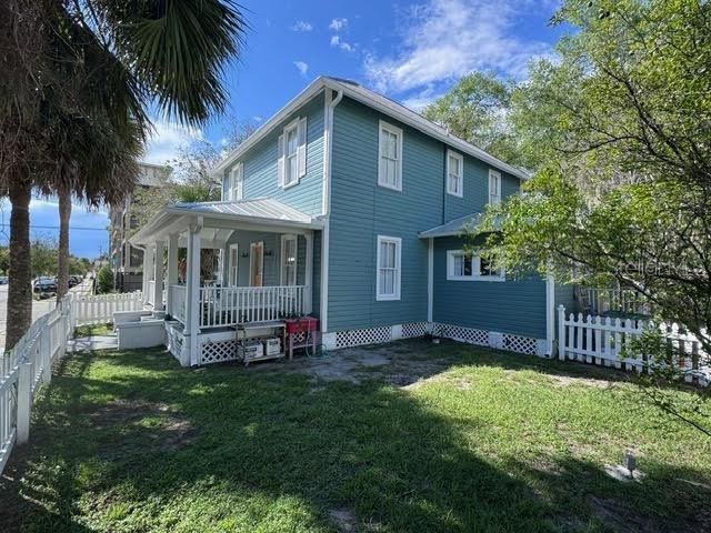 For Sale: $439,000 (5 beds, 0 baths, 1960 Square Feet)