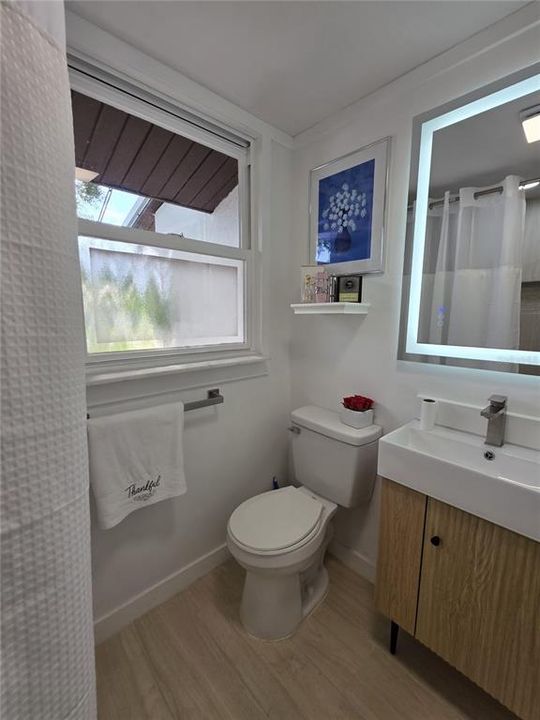 En Venta: $399,000 (3 camas, 2 baños, 1101 Pies cuadrados)