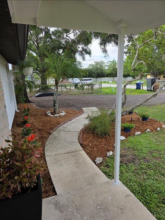 En Venta: $399,000 (3 camas, 2 baños, 1101 Pies cuadrados)