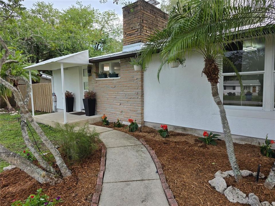 En Venta: $399,000 (3 camas, 2 baños, 1101 Pies cuadrados)