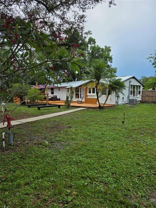 En Venta: $399,000 (3 camas, 2 baños, 1101 Pies cuadrados)