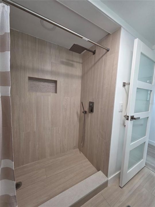 En Venta: $399,000 (3 camas, 2 baños, 1101 Pies cuadrados)