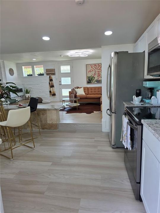 En Venta: $399,000 (3 camas, 2 baños, 1101 Pies cuadrados)